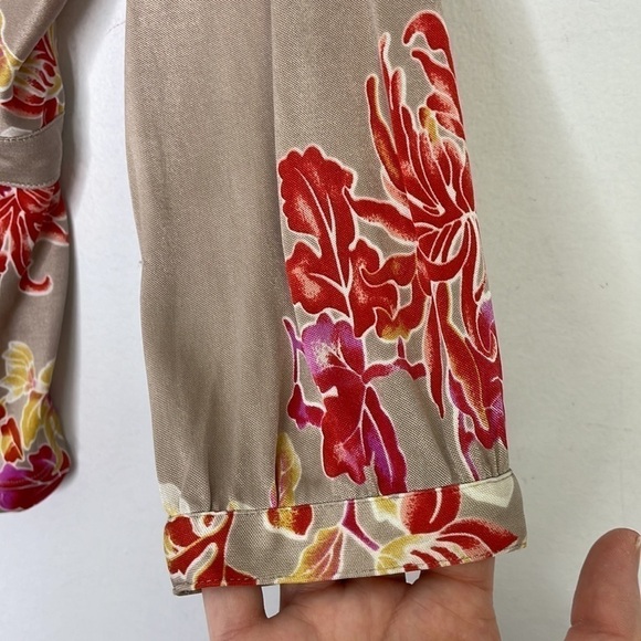 Y2K Hugo Boss 100% silk floral puff shoulder top - Picture 3 of 10